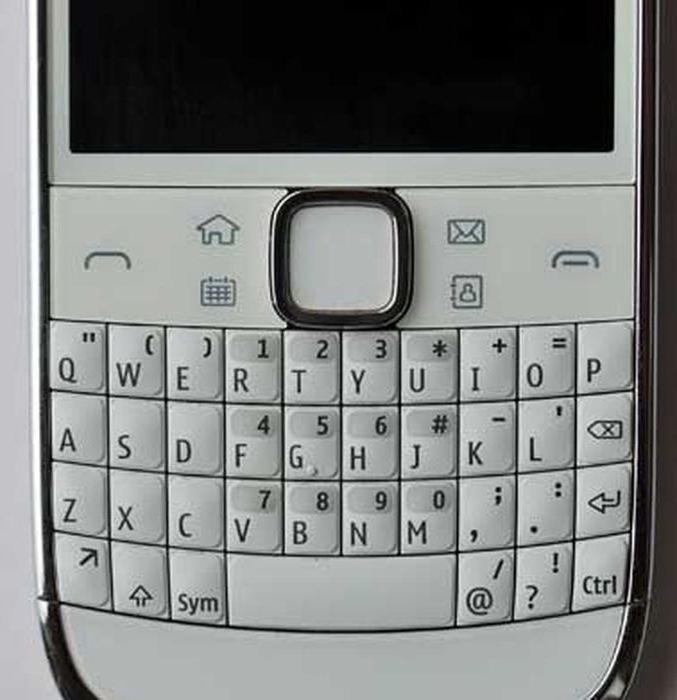 Nokia E6: מפרטים, ביקורות וסקירות